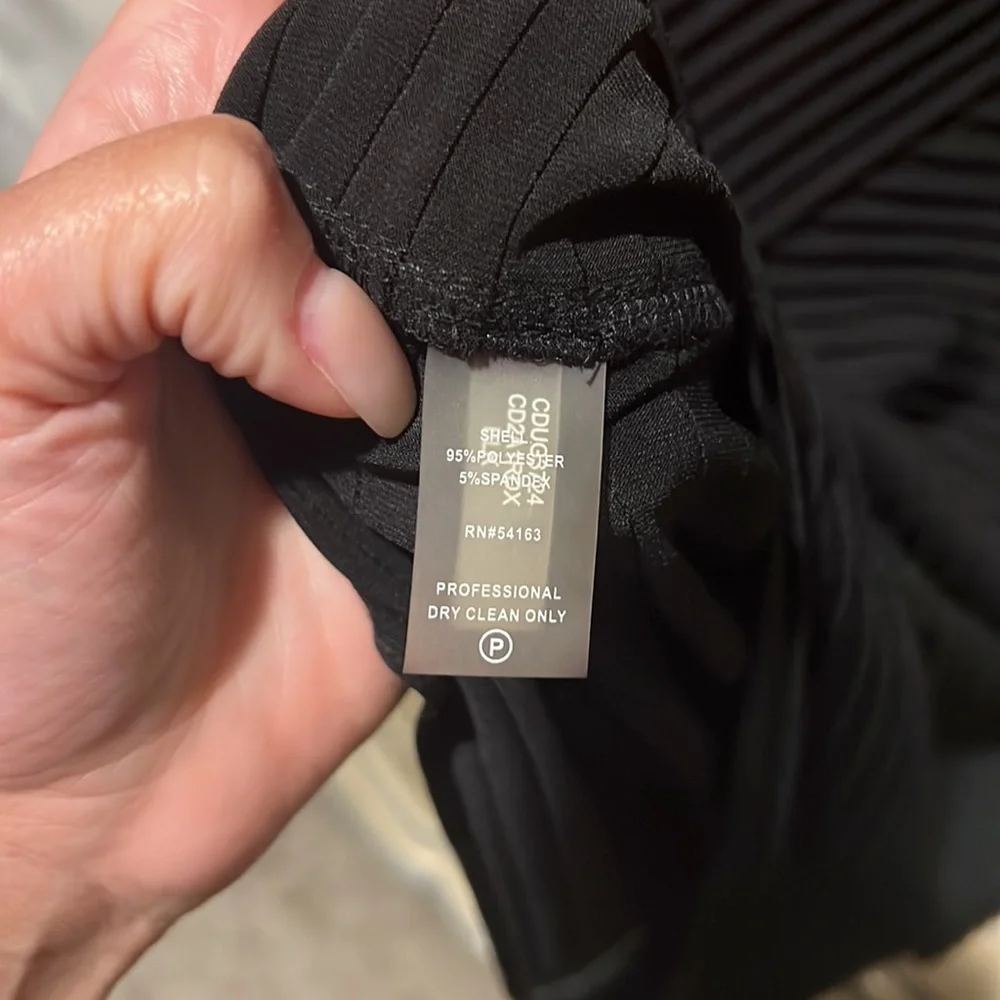 Calvin Klein size 12 bodycon type dress - Picture 4 of 5